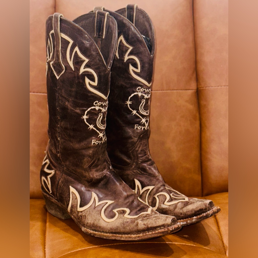 Cowgirl Boots With Wood Bottoms And Detailed Stitching